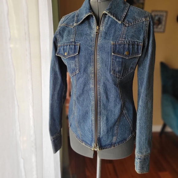 Arizona Jean Company Jackets & Blazers - Arizona Jeans Blue Jean Jacket with Zipper Closure Size Small